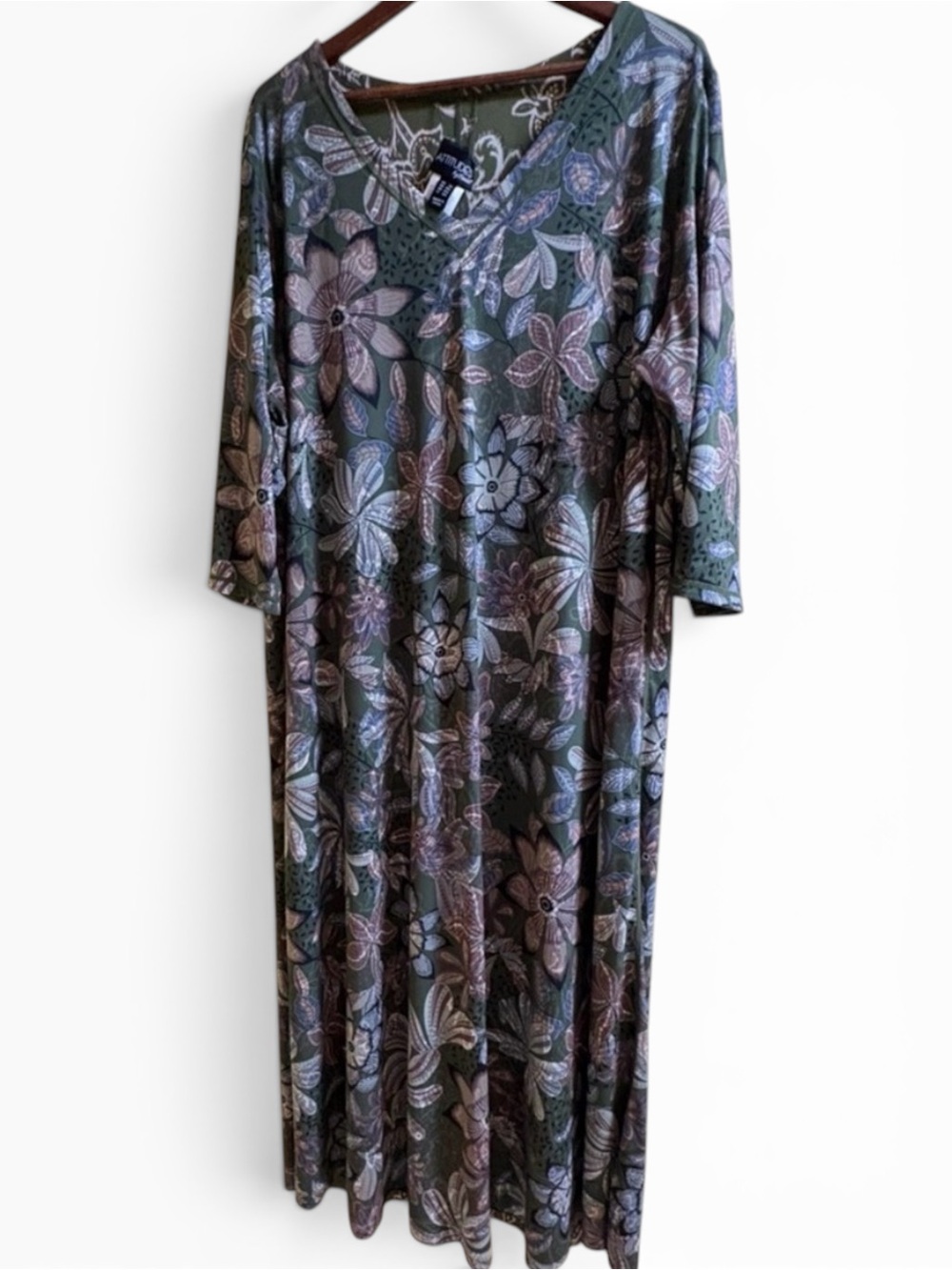 SALE! Attitudes by Renee Green Paisley Maxi Dress 2X Plus NWT’s